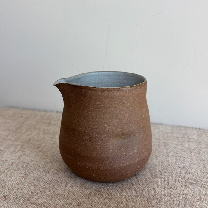 Small pouring vessel